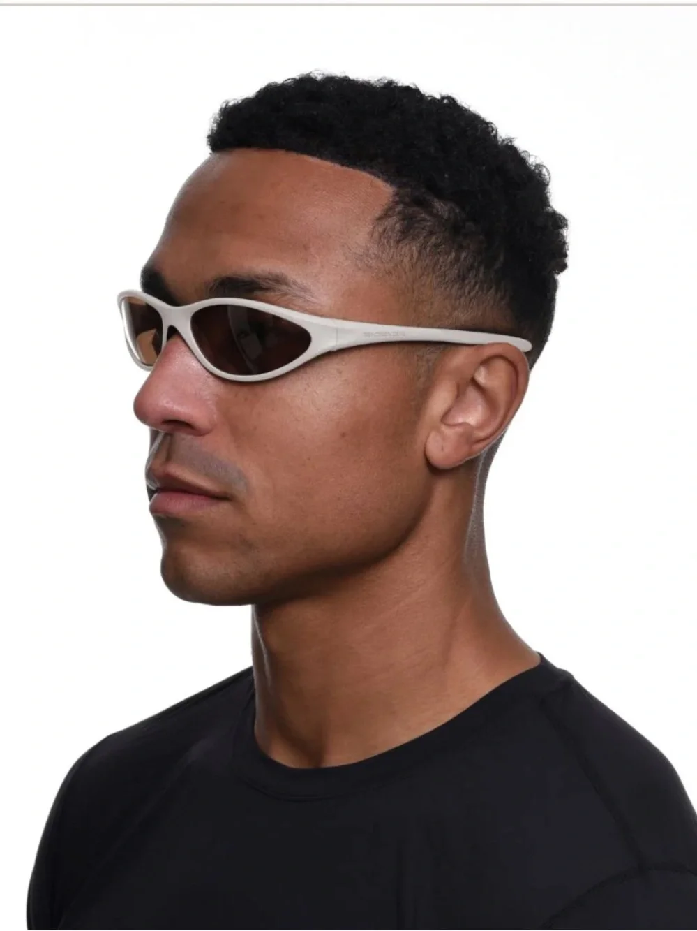 Rendezvous R3 sunglasses in Lattu